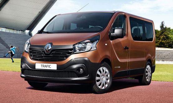 Renault Trafic 9 places diesel avec clim (sans chauffeur)